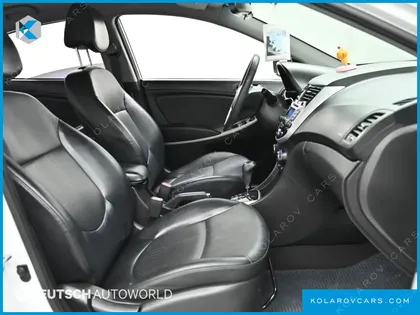 HYUNDAI ACCENT 1.6 GDI TOP