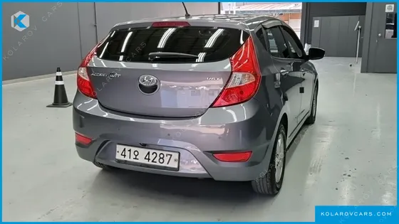 HYUNDAI ACCENT DIESEL WIT 1.6 VGT MODERN