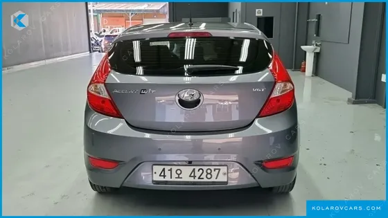 HYUNDAI ACCENT DIESEL WIT 1.6 VGT MODERN