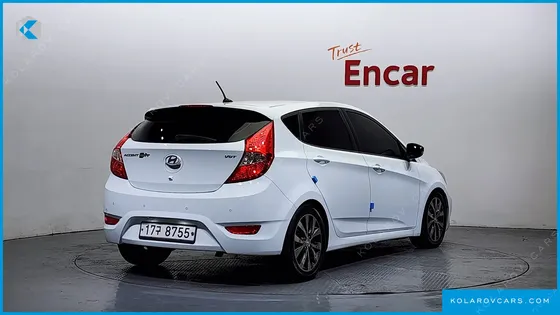HYUNDAI ACCENT DIESEL WIT 1.6 VGT PREMIUM