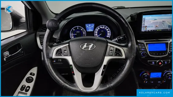 HYUNDAI ACCENT DIESEL WIT 1.6 VGT PREMIUM