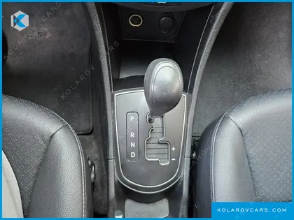 HYUNDAI ACCENT DIESEL WIT 1.6 VGT SMART