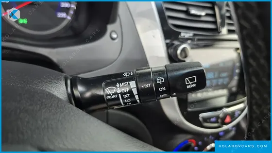 HYUNDAI ACCENT DIESEL WIT 1.6 VGT MODERN