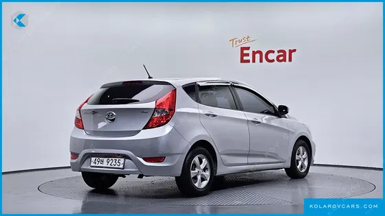 HYUNDAI ACCENT DIESEL WIT 1.6 VGT MODERN
