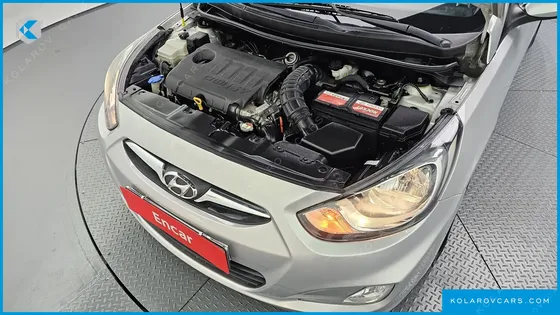 HYUNDAI ACCENT DIESEL WIT 1.6 VGT MODERN