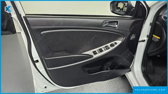 HYUNDAI ACCENT DIESEL 1.6 VGT PREMIER