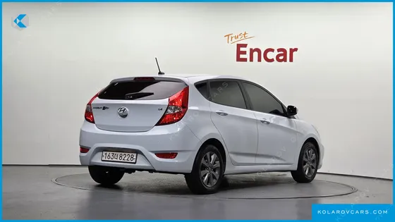 HYUNDAI ACCENT WIT 1.4 VVT MODERN