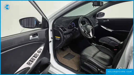 HYUNDAI ACCENT WIT 1.4 VVT MODERN