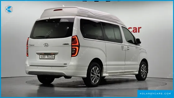 HYUNDAI STAREX 4WD LIMOUSINE