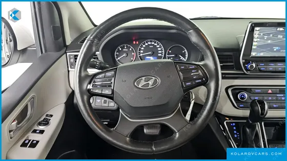 HYUNDAI STAREX 4WD LIMOUSINE