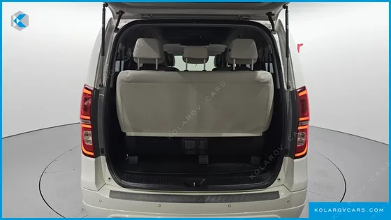 HYUNDAI STAREX 4WD LIMOUSINE