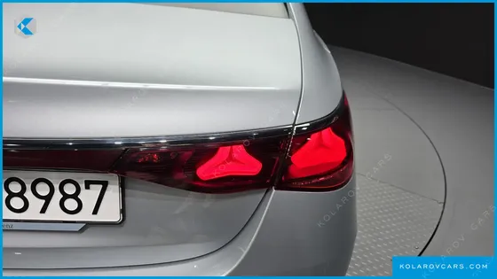 MERCEDES E-CLASS E200 AVANTGARDE
