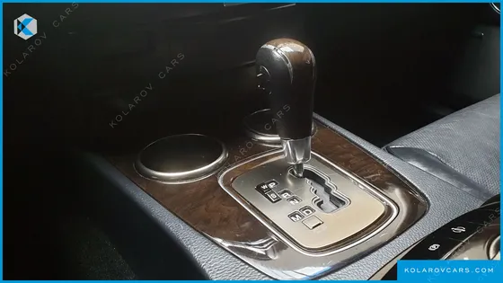 KGM - SSANGYONG CHAIRMAN CW600