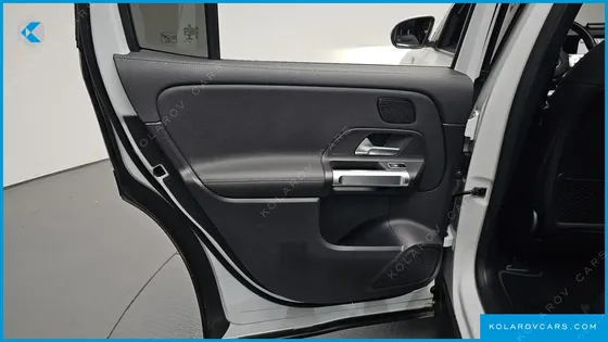 MERCEDES EQB EQB300 4MATIC AMG LINE