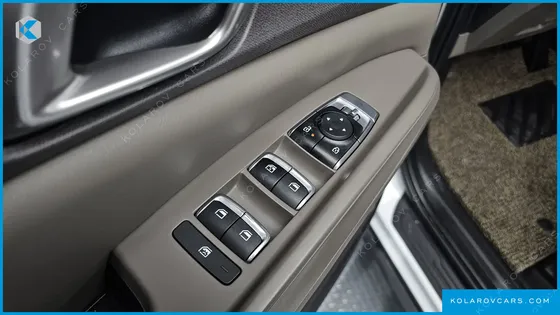 KIA CARNIVAL DIESEL 9-SEATER PRESTIGE