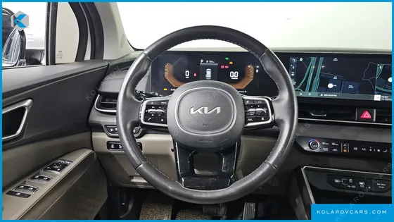 KIA CARNIVAL DIESEL 9-SEATER PRESTIGE