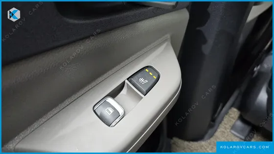 KIA CARNIVAL DIESEL 9-SEATER PRESTIGE