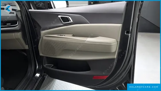 KIA CARNIVAL DIESEL 9-SEATER NOBLESSE