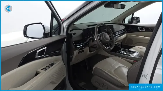 KIA CARNIVAL GASOLINE 7-SEATER HI LIMOUSINE