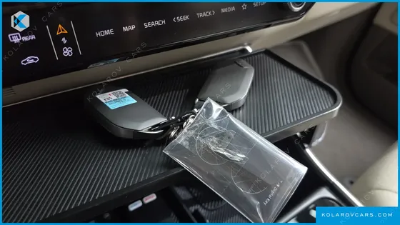 KIA CARNIVAL GASOLINE 7-SEATER HI LIMOUSINE