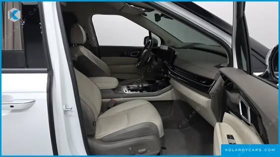 KIA CARNIVAL GASOLINE 7-SEATER HI LIMOUSINE