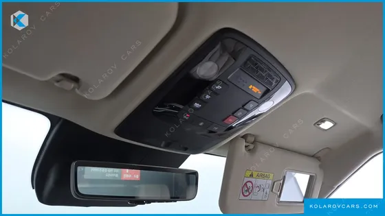 KIA CARNIVAL GASOLINE 7-SEATER HI LIMOUSINE