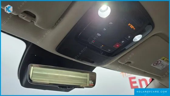 KIA CARNIVAL GASOLINE 7-SEATER HI LIMOUSINE