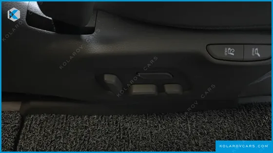 KIA CARNIVAL GASOLINE 7-SEATER HI LIMOUSINE