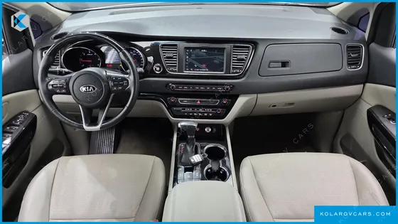 KIA CARNIVAL 9-SEATER PRSTIGE