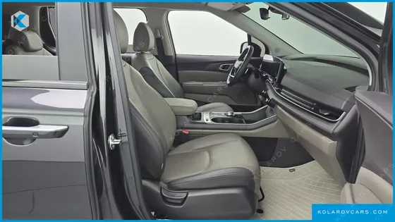 KIA CARNIVAL GASOLINE 9-SEATER PRESTIGE