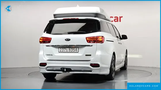 KIA CARNIVAL 7-SEATER HI-LIMOUSINE