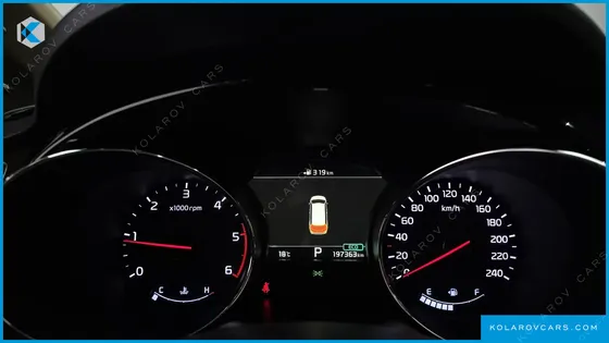 KIA CARNIVAL 7-SEATER HI-LIMOUSINE