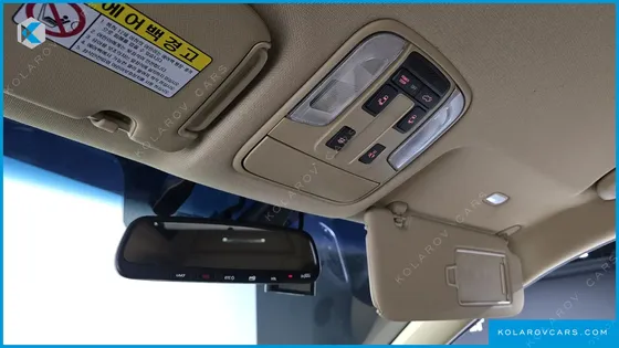KIA CARNIVAL 7-SEATER HI-LIMOUSINE