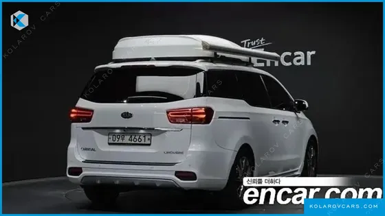KIA CARNIVAL 7-SEATER LIMOUSINE