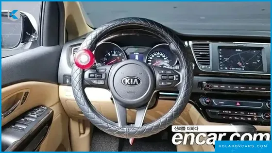 KIA CARNIVAL 7-SEATER LIMOUSINE