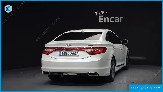HYUNDAI GRANDEUR PREMIUM COLLECTION