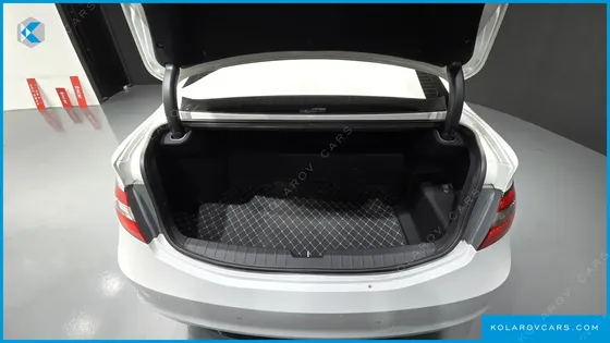 HYUNDAI GRANDEUR PREMIUM COLLECTION