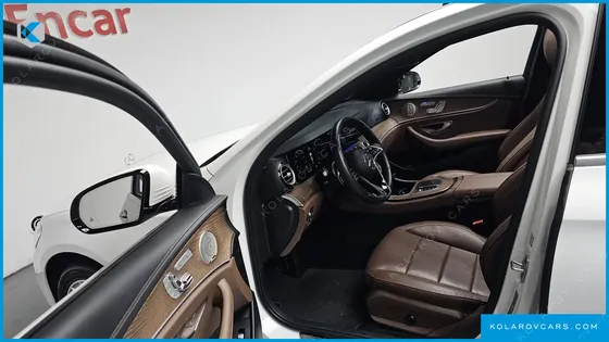 MERCEDES E-CLASS E220D 4MATIC EXCLUSIVE