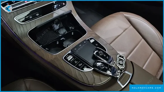 MERCEDES E-CLASS E220D 4MATIC EXCLUSIVE
