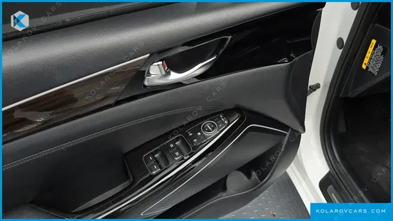 KIA K7 3.0 LPI LUXURY (RENTAL CAR)