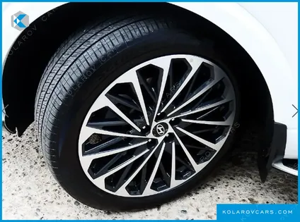 HYUNDAI PALISADE GASOLINE 2.5T 4WD 7-SEATER