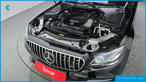 MERCEDES E-CLASS E300 4MATIC AMG LINE