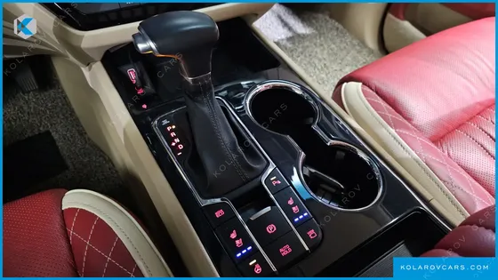 KIA CARNIVAL GASOLINE 7-SEATER HI-LIMOUSINE (SPECIAL)