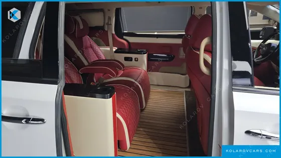 KIA CARNIVAL GASOLINE 7-SEATER HI-LIMOUSINE (SPECIAL)