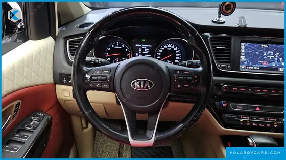 KIA CARNIVAL GASOLINE 7-SEATER HI-LIMOUSINE (SPECIAL)