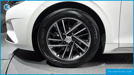 HYUNDAI GRANDEUR 2.5