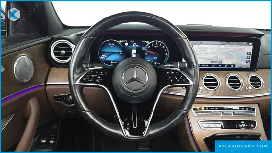 MERCEDES E-CLASS E300E 4MATIC EXCLUSIVE