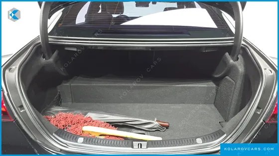 MERCEDES E-CLASS E300E 4MATIC EXCLUSIVE