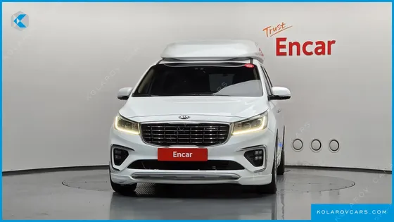 KIA CARNIVAL GASOLINE 9-SEATER HI-LIMOUSINE