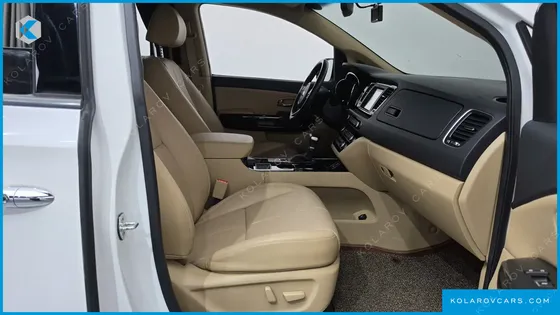 KIA CARNIVAL GASOLINE 9-SEATER HI-LIMOUSINE